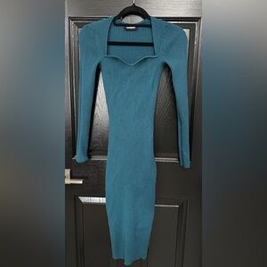 Express Women’s Teal Blue LS SWEETHEART FITTED DRESS Size Xs
$12